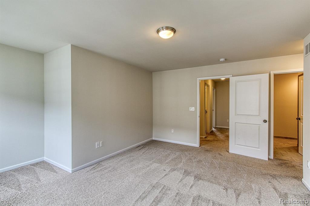 2677 Harvard Road Berkley, MI 48072 - Photo 31 of 42