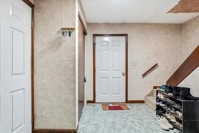 $295,000 | 192 Charles Circle, Sheldon, VT 05483