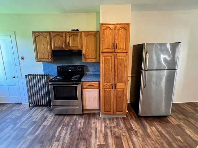 $3,200 | 986 South East Street, Unit A, Amherst, MA 01002