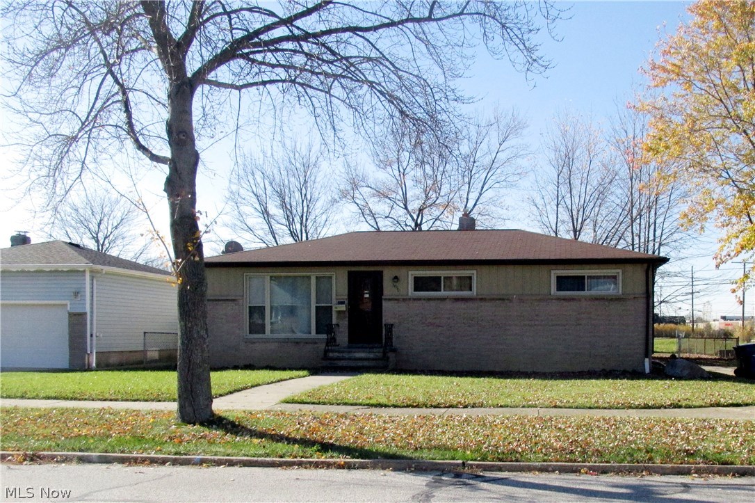 6890 Maplewood Road Parma Heights, OH 44130 - Photo 1 of 19 Gallery Image 1