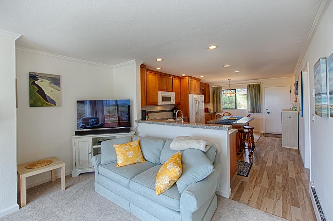 101 Shell Road, Unit 170 Watsonville, CA 95076 - Photo 5 of 19 Gallery Image 5