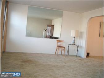 335 Maypole Road Upper Darby, PA 19082 - Photo 2 of 8 Living Room
