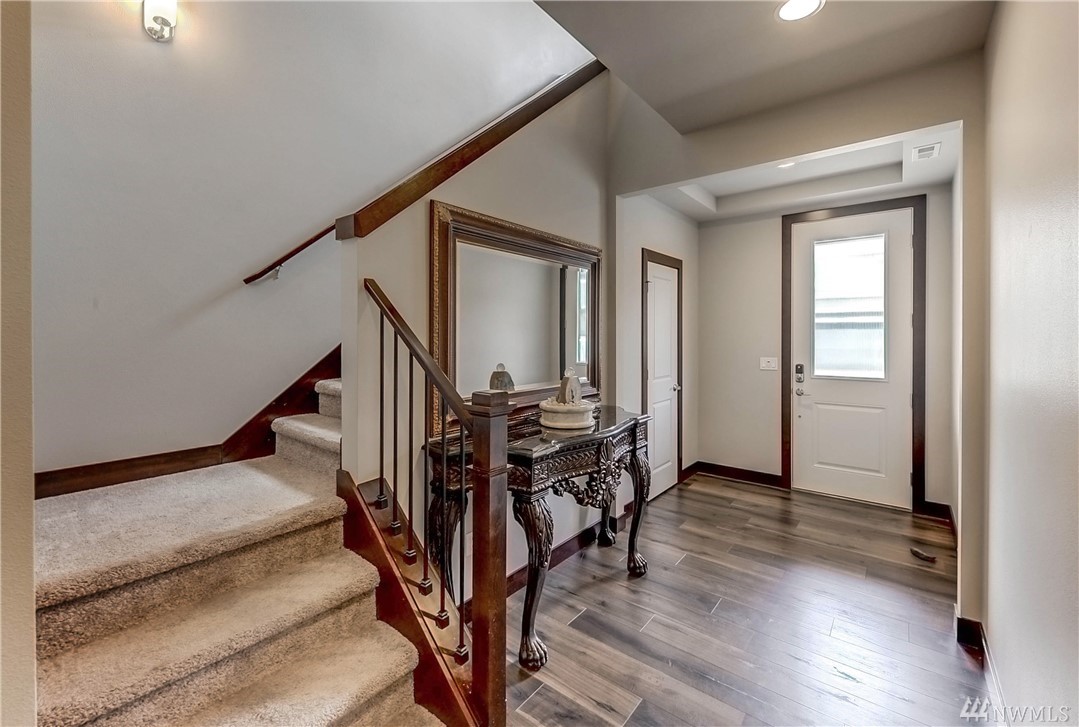 19421 Meridian Drive Southeast Bothell, WA 98012 - Photo 4 of 25