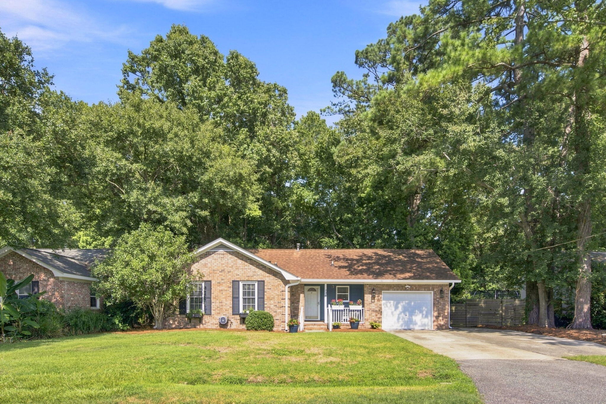 336 Canterbury Road Charleston, SC 29407 - Photo 2 of 37 4-web-or-mls-NCP02209