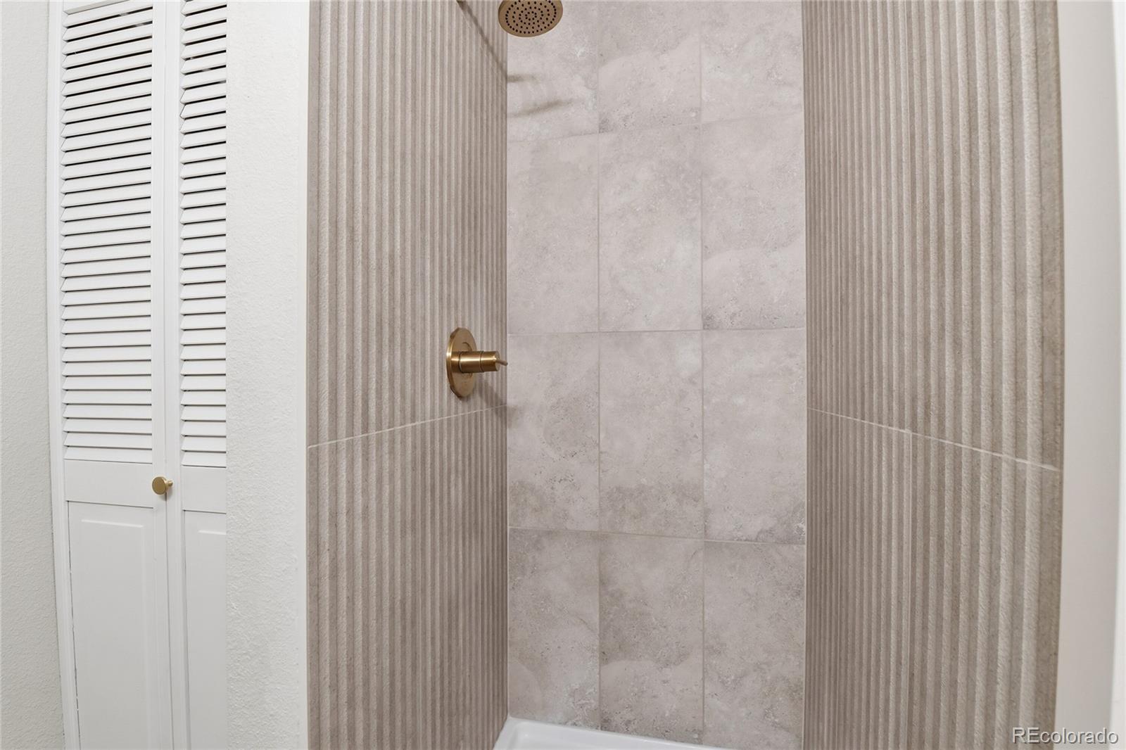 1060 South Parker Road, Unit 27 Denver, CO 80231 - Photo 17 of 26