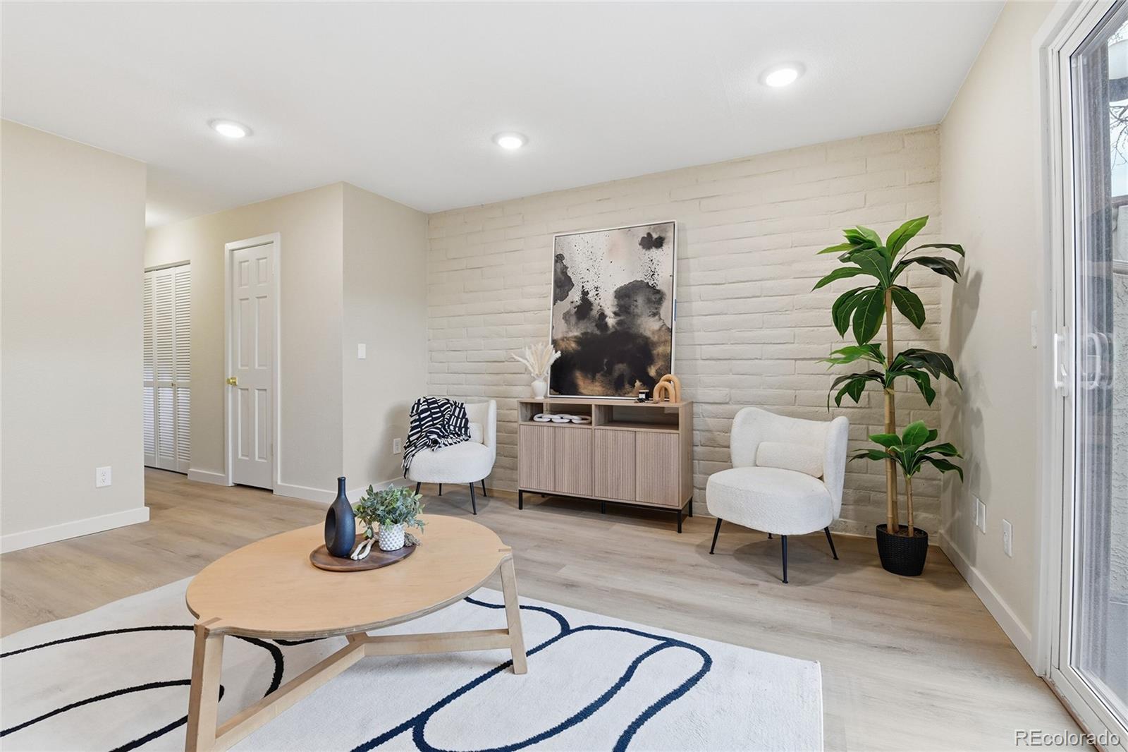 1060 South Parker Road, Unit 27 Denver, CO 80231 - Photo 4 of 26