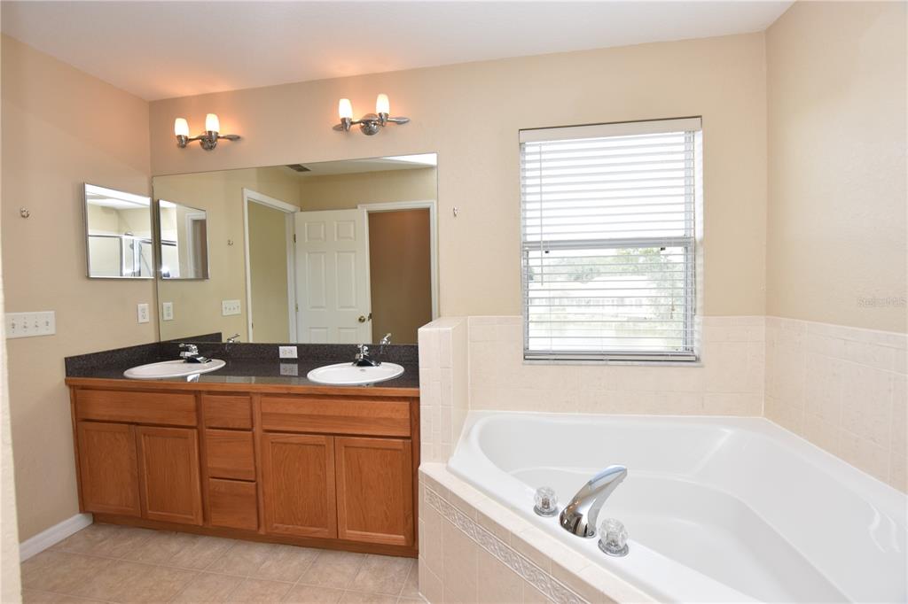 2010 Hatteras Point Lakeland, FL 33813 - Photo 25 of 42