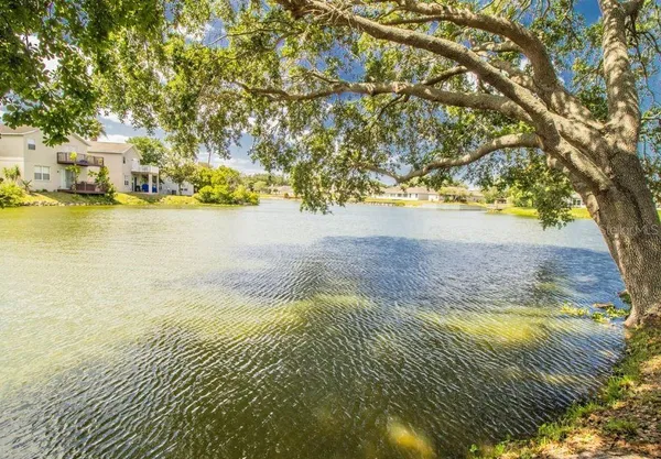 $1,960 | 2010 Hatteras Point, Lakeland, FL 33813
