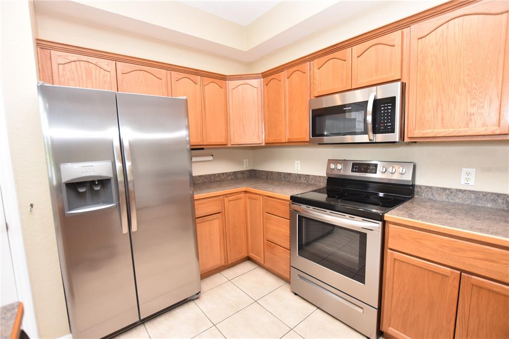 2010 Hatteras Point Lakeland, FL 33813 - Photo 6 of 42