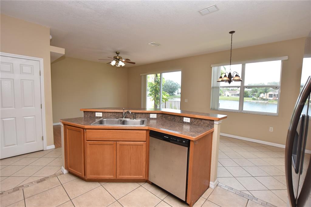 2010 Hatteras Point Lakeland, FL 33813 - Photo 7 of 42