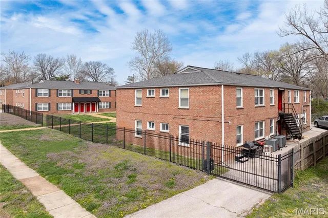 $3,200,000 | 7723-7741 Wild Plum Lane, University City, MO 63130