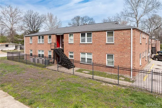 $3,200,000 | 7723-7741 Wild Plum Lane, University City, MO 63130