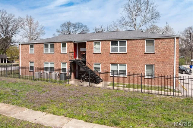 $3,200,000 | 7723-7741 Wild Plum Lane, University City, MO 63130