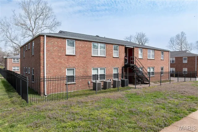 $3,200,000 | 7723-7741 Wild Plum Lane, University City, MO 63130