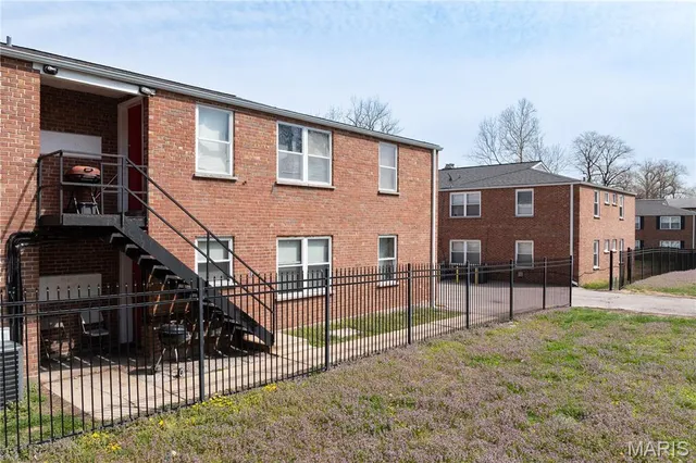 $3,200,000 | 7723-7741 Wild Plum Lane, University City, MO 63130