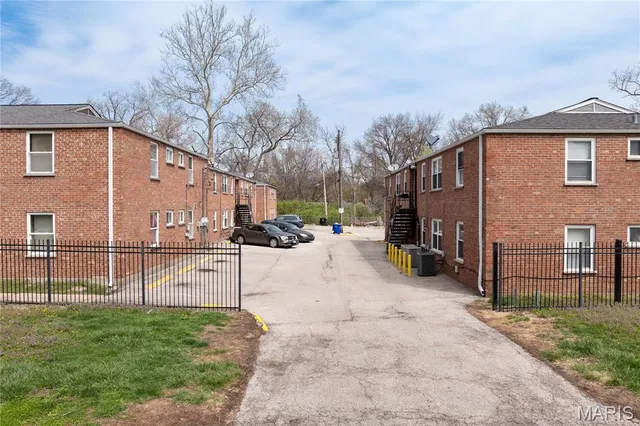 $3,200,000 | 7723-7741 Wild Plum Lane, University City, MO 63130