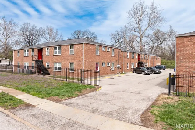 $3,200,000 | 7723-7741 Wild Plum Lane, University City, MO 63130