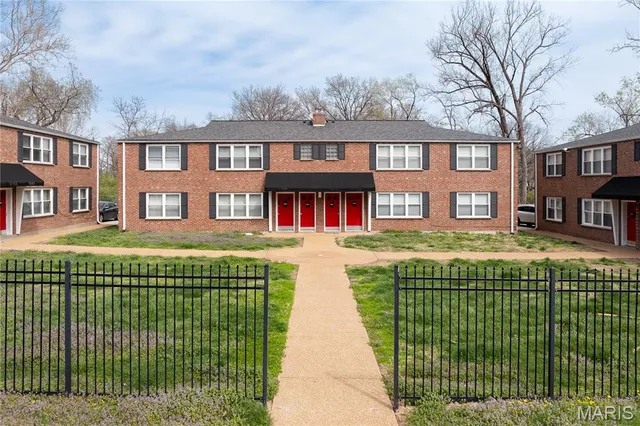 $3,200,000 | 7723-7741 Wild Plum Lane, University City, MO 63130