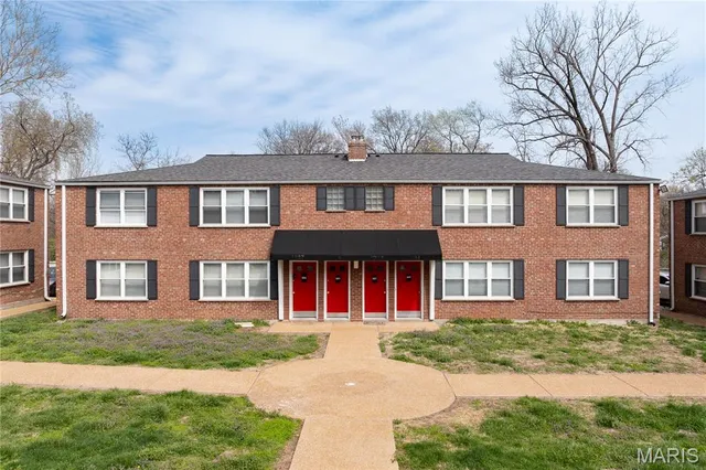 $3,200,000 | 7723-7741 Wild Plum Lane, University City, MO 63130