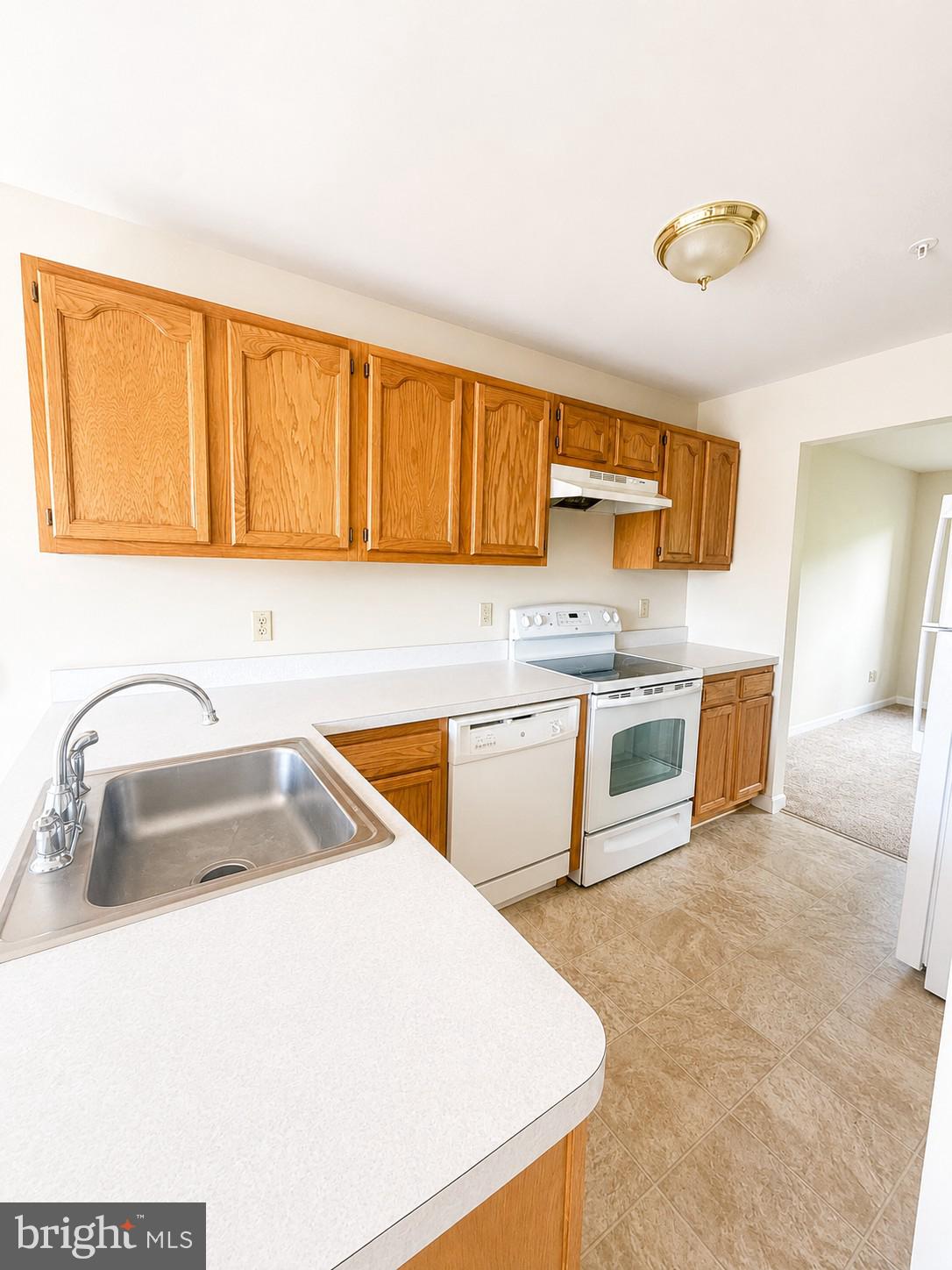 3637 Harbor Road Chesapeake Beach, MD 20732 - Photo 4 of 9 Bright and inviting kitchen space.