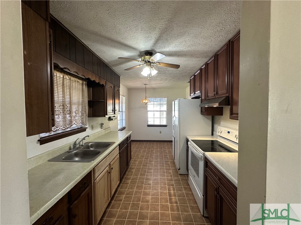 721 West 7th Street Rincon, GA 31326 - Photo 11 of 40