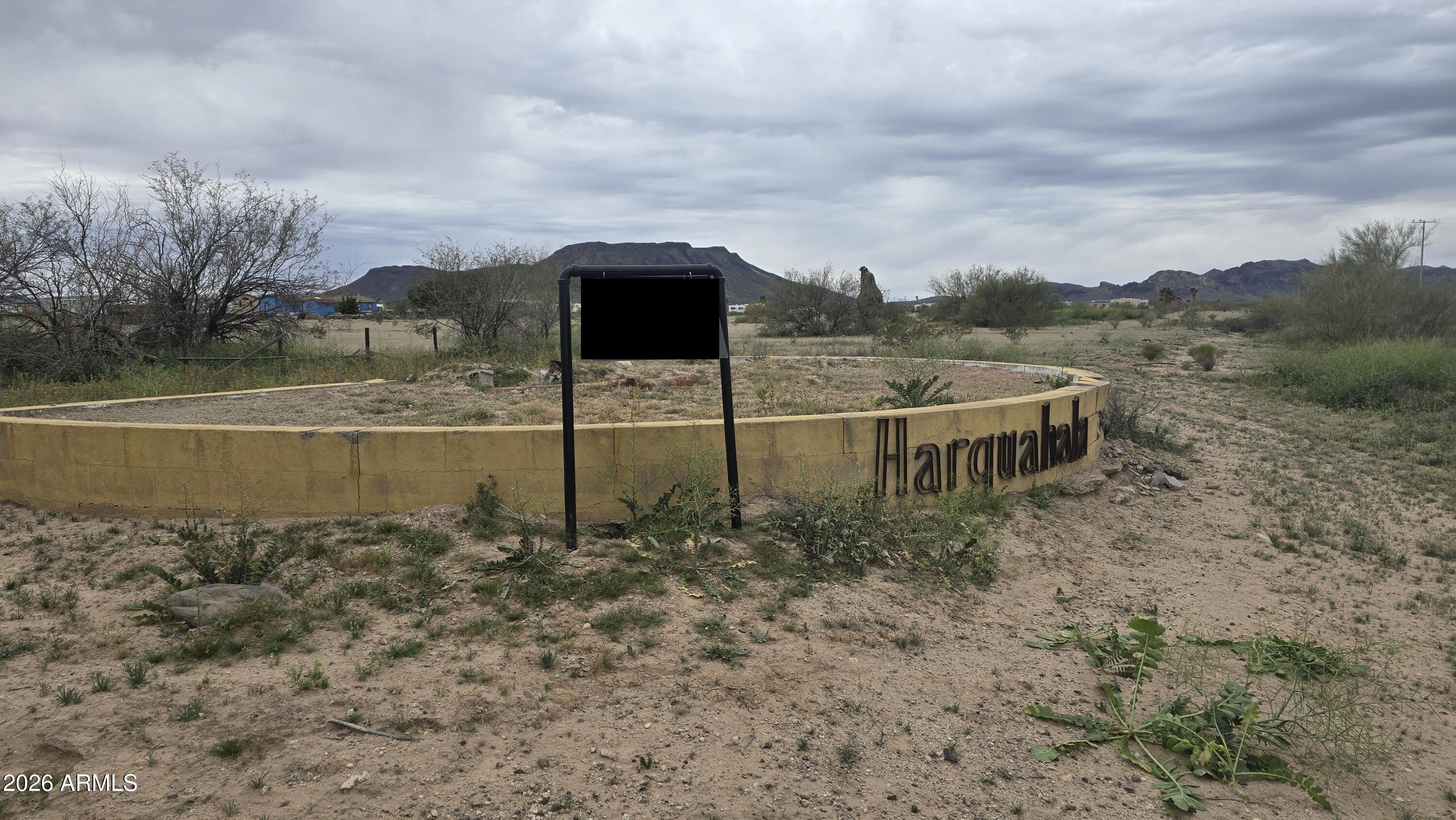 539-aa West Eagletail Road Tonopah, AZ 85354 - Photo 1 of 32 a view of a garden with an outdoor space
