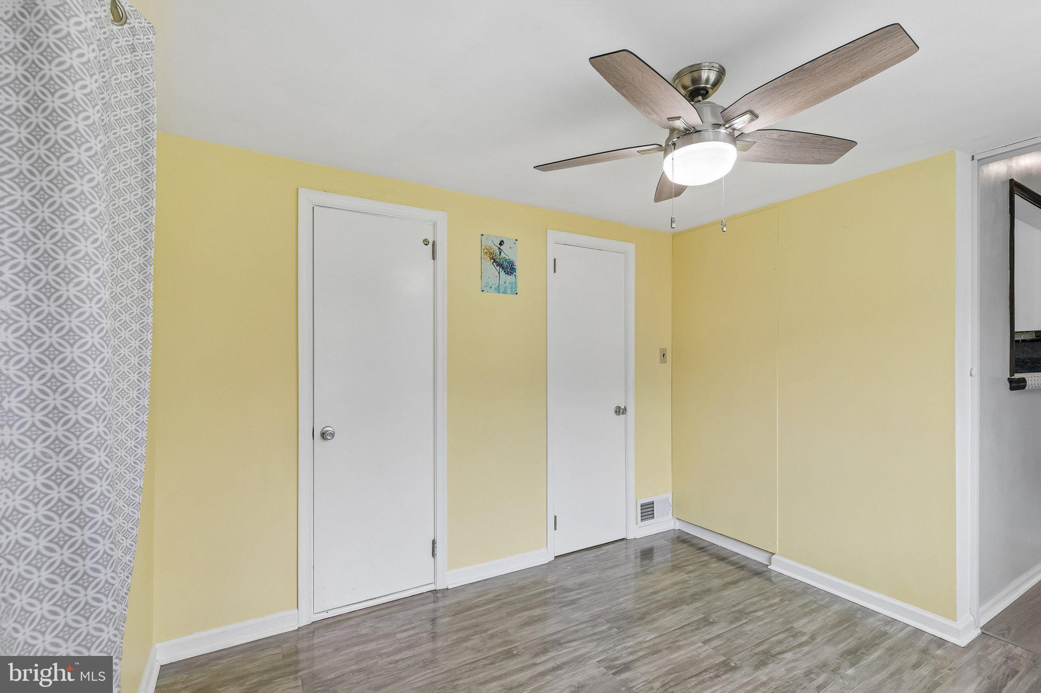 556 Anne Street Huntingdon Valley, PA 19006 - Photo 25 of 50 a view of a hallway with wooden floor