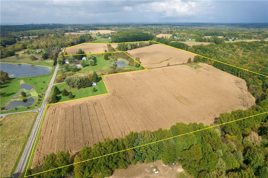 2405 Frampton Road Hermitage, PA 16148 - Photo 6 of 6 an aerial view of ocean and residential houses with outdoor space