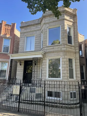 $1,550 | 2321 North Sacramento Avenue, Unit B, Chicago, IL 60647