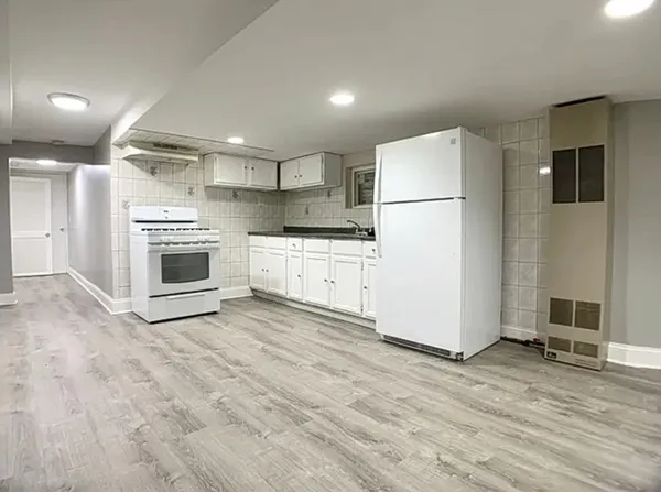 $1,550 | 2321 North Sacramento Avenue, Unit B, Chicago, IL 60647