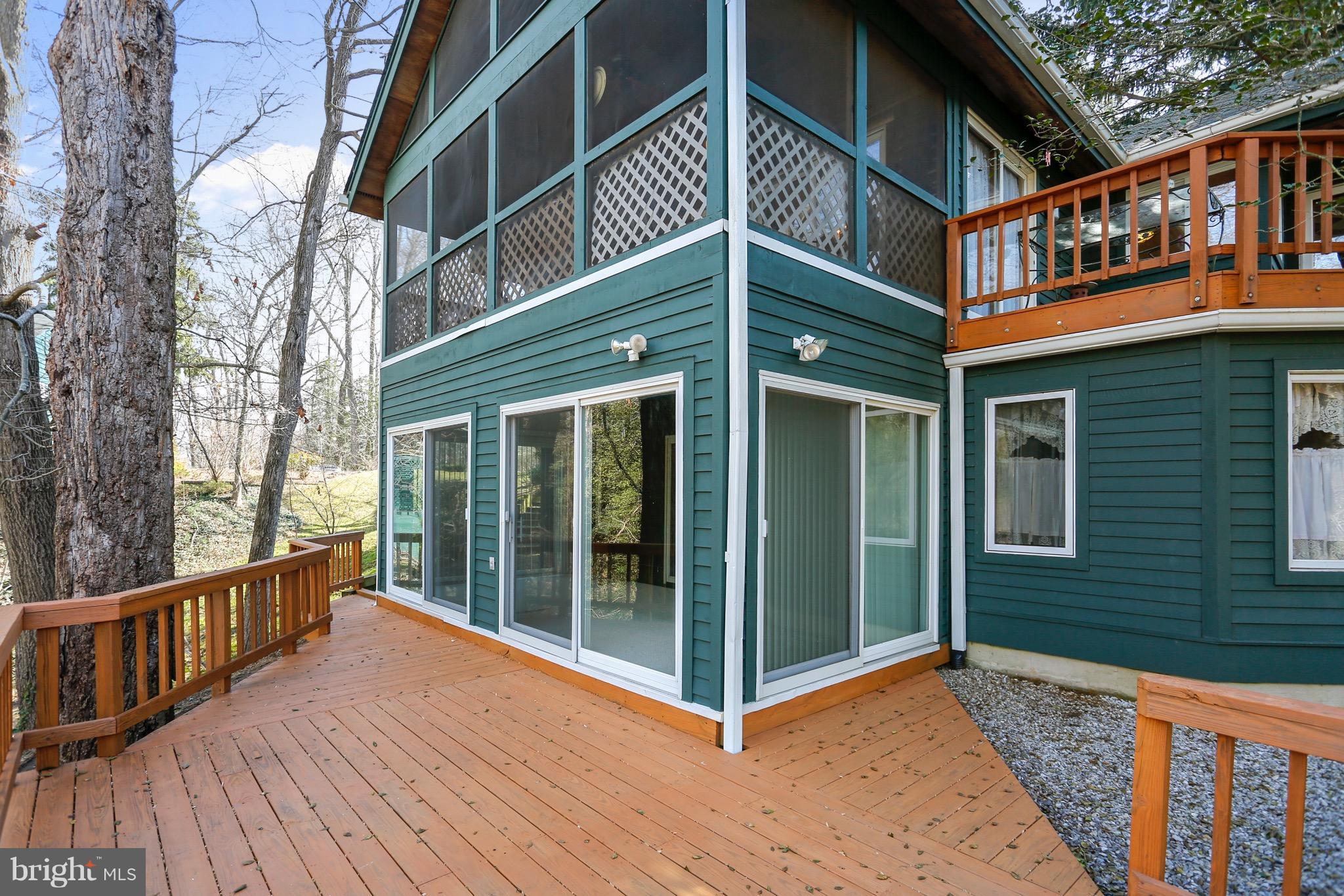 124 Edgehill Road Annapolis, MD 21405 - Photo 3 of 30 Back Deck Area