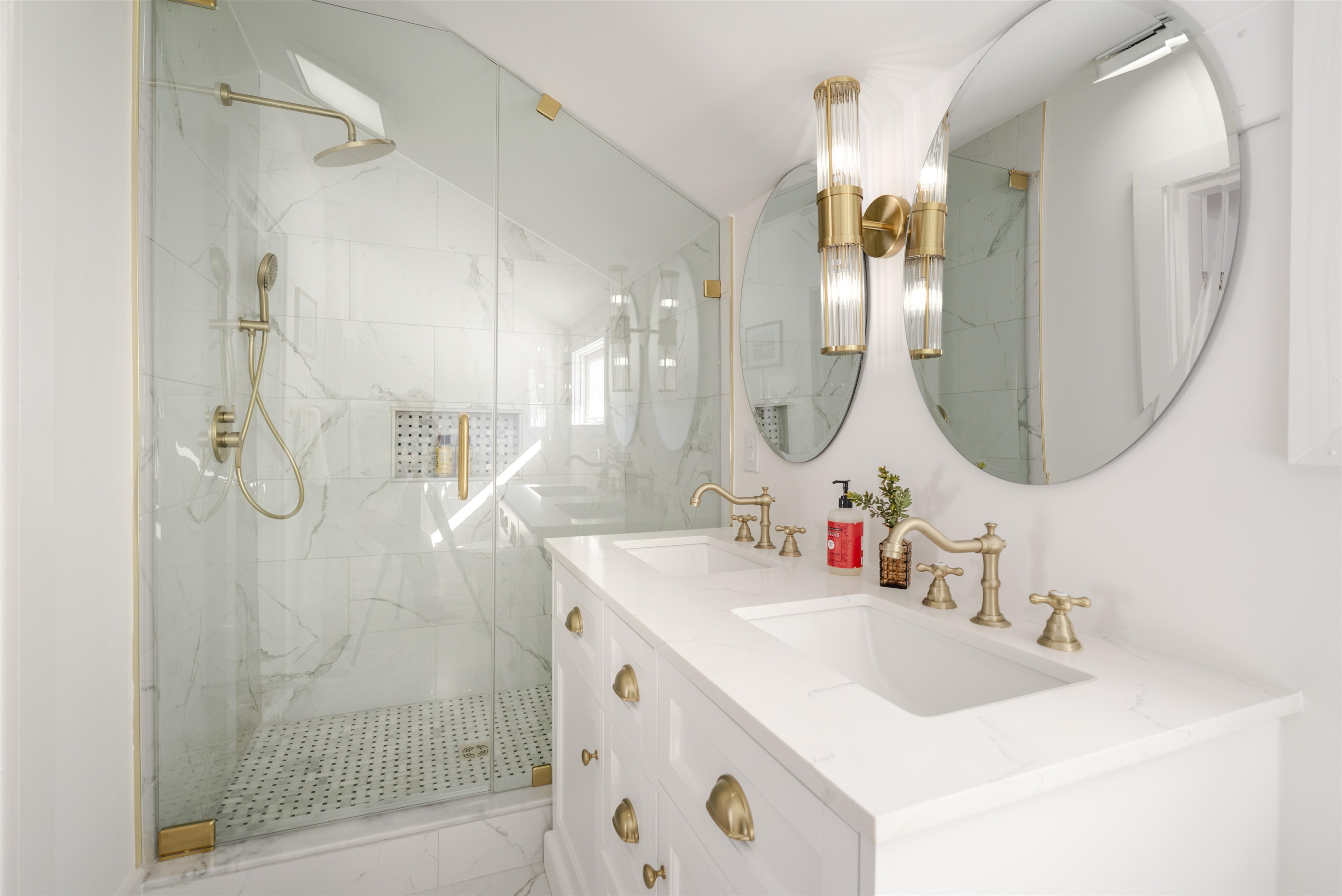675 Stone Spring Road Harrisonburg, VA 22801 - Photo 23 of 39 a bathroom with a sink vanity and a mirror