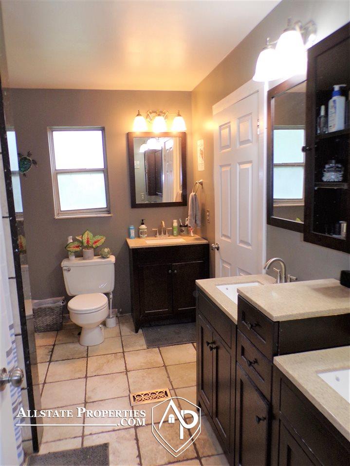 1175 West Reid Road Flint, MI 48507 - Photo 20 of 37