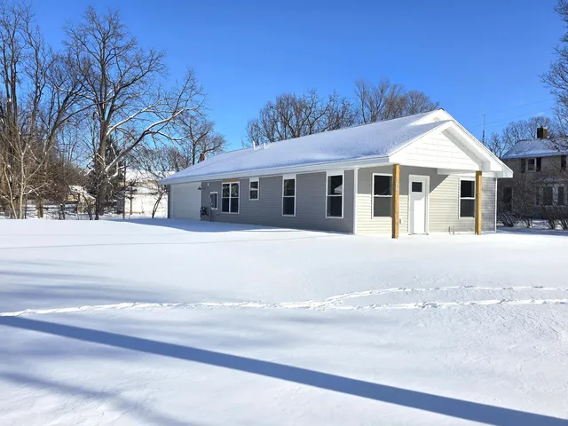 $237,000 | 500 East State Road, Hastings, MI 49058
