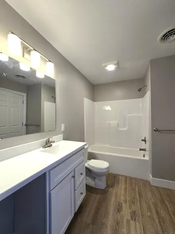 $237,000 | 500 East State Road, Hastings, MI 49058