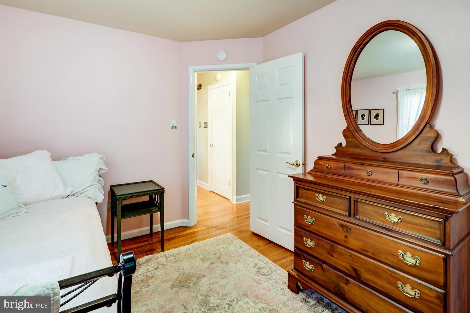 341 Maxson Road Lancaster, PA 17601 - Photo 15 of 32 a living room with furniture and a mirror