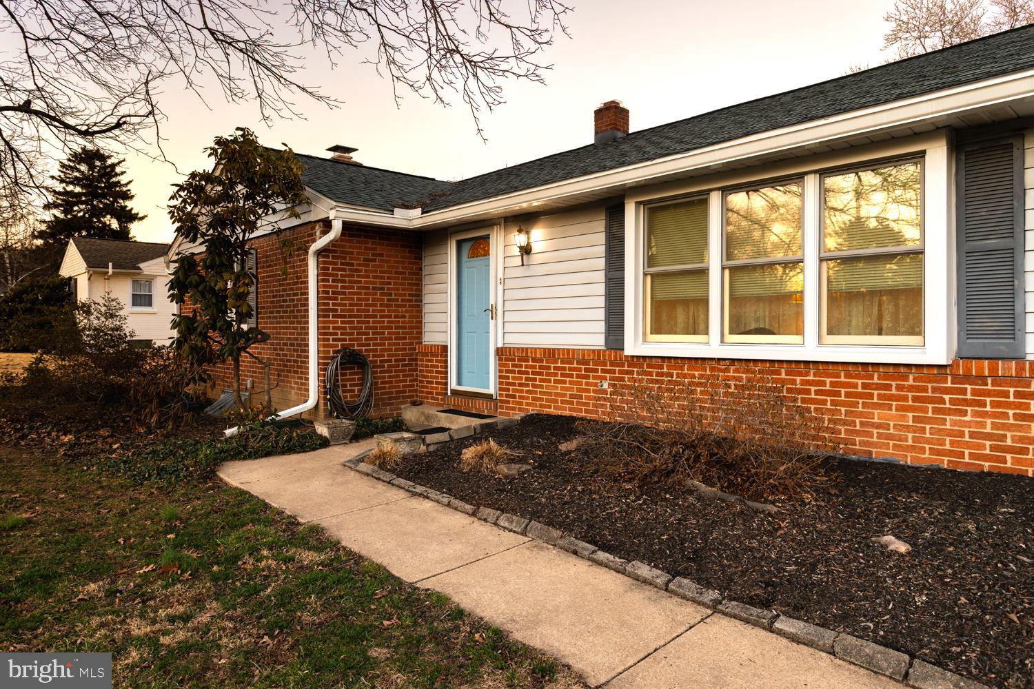 341 Maxson Road Lancaster, PA 17601 - Photo 2 of 32 a front view of a house