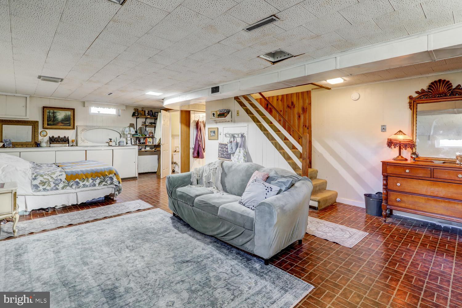 341 Maxson Road Lancaster, PA 17601 - Photo 21 of 32 a living room with furniture and a couch