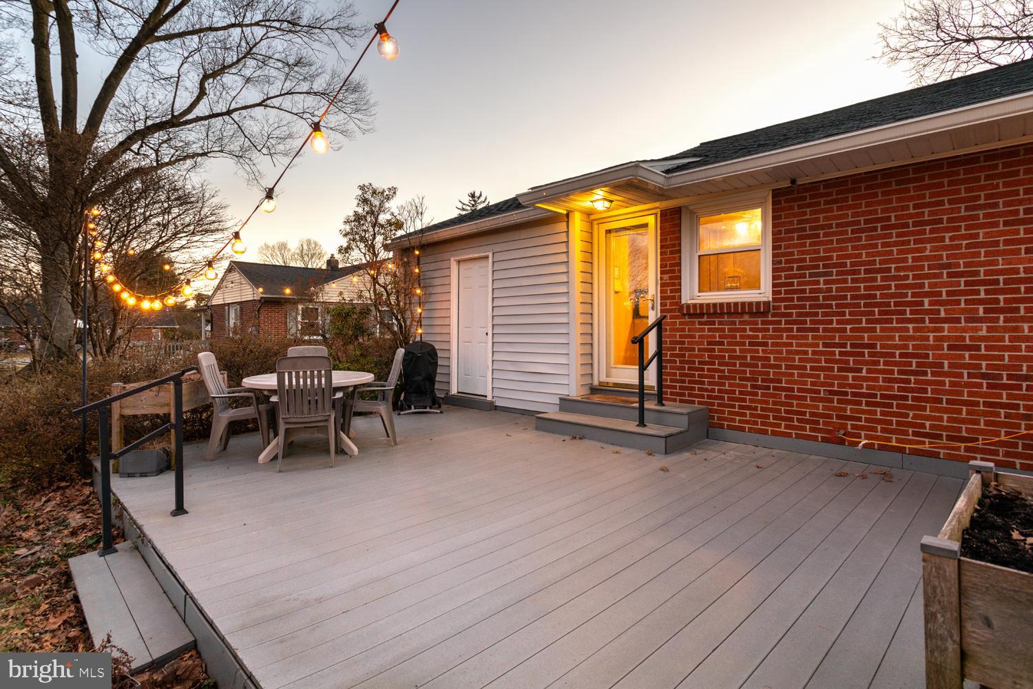 341 Maxson Road Lancaster, PA 17601 - Photo 26 of 32 a view of a patio with table and chairs with wooden floor and fence