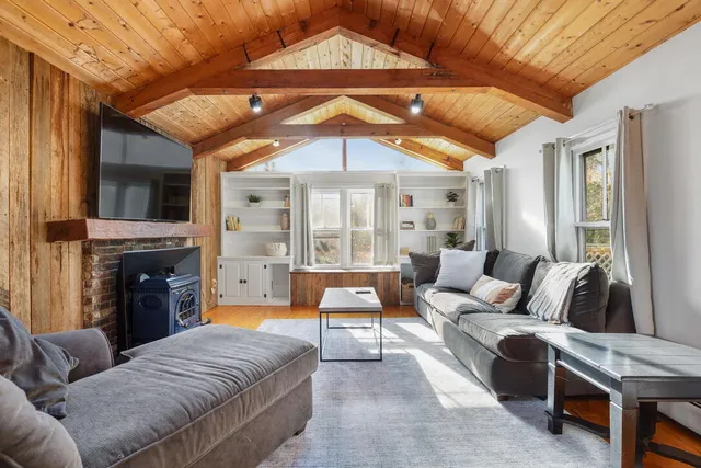 $1,399,000 | 251 Woods Hole Road, Falmouth, MA 02543