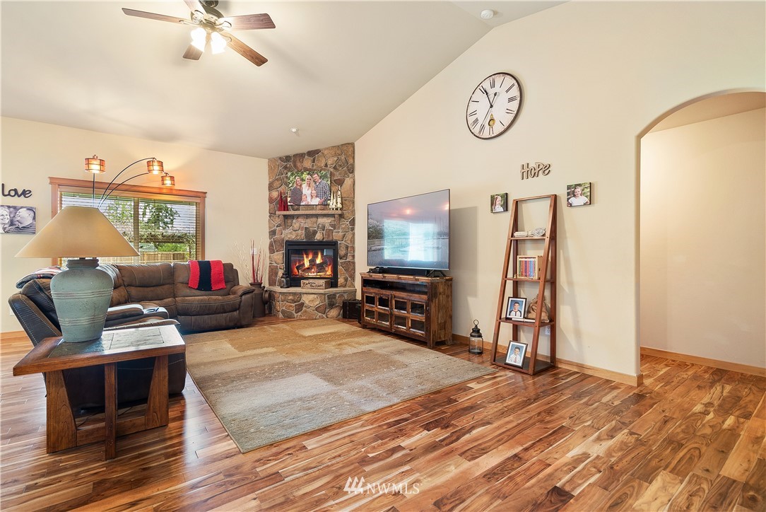 9404 James Road Southwest Rochester, WA 98579 - Photo 15 of 40 Gallery Image 15