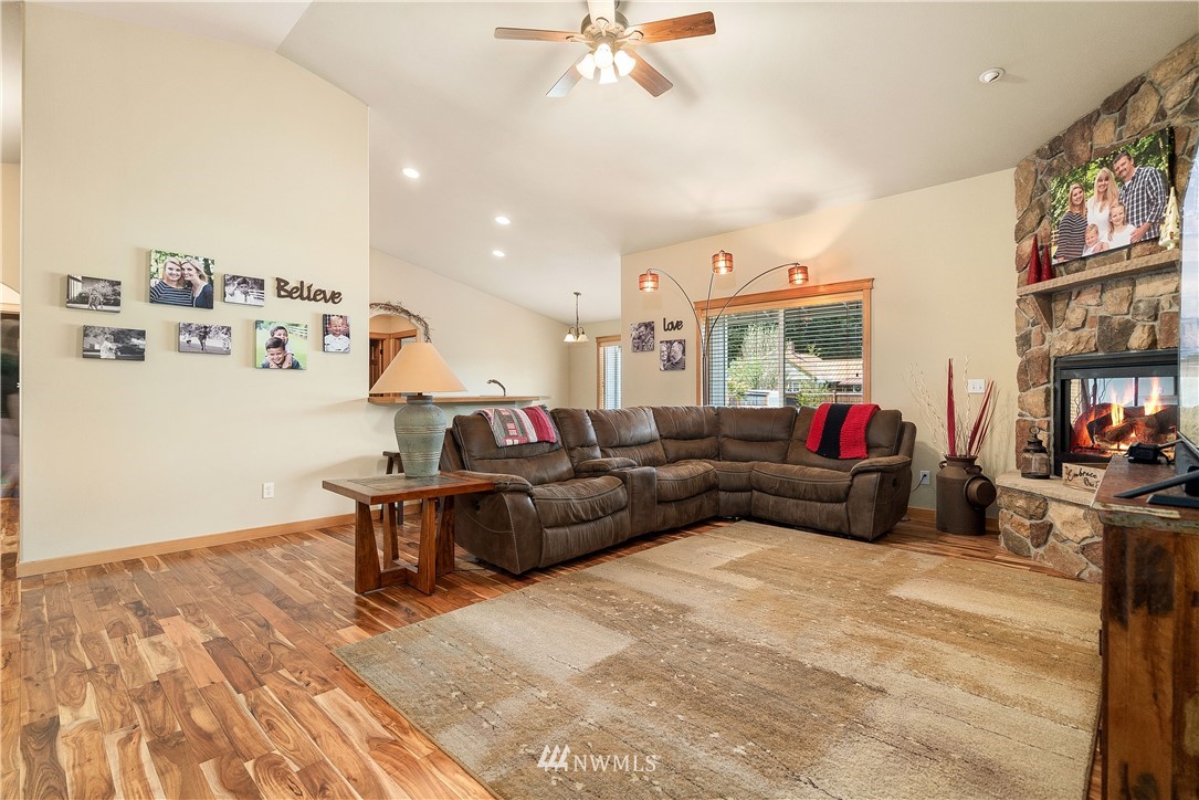 9404 James Road Southwest Rochester, WA 98579 - Photo 16 of 40 Gallery Image 16