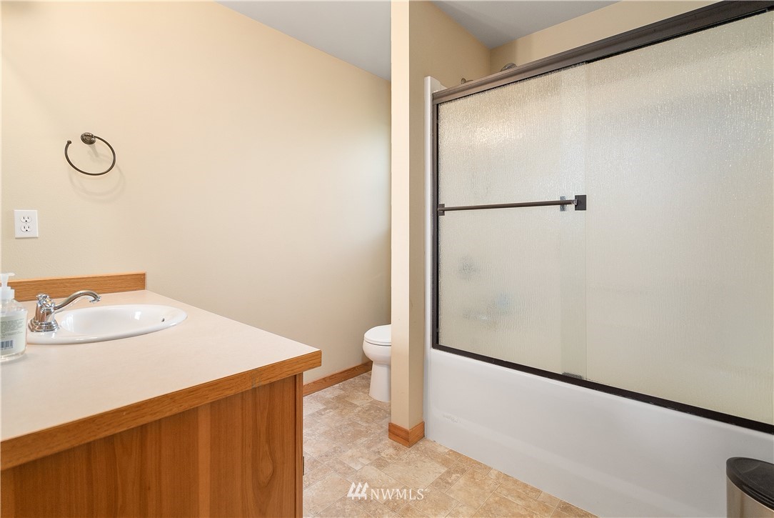 9404 James Road Southwest Rochester, WA 98579 - Photo 37 of 40 Gallery Image 37
