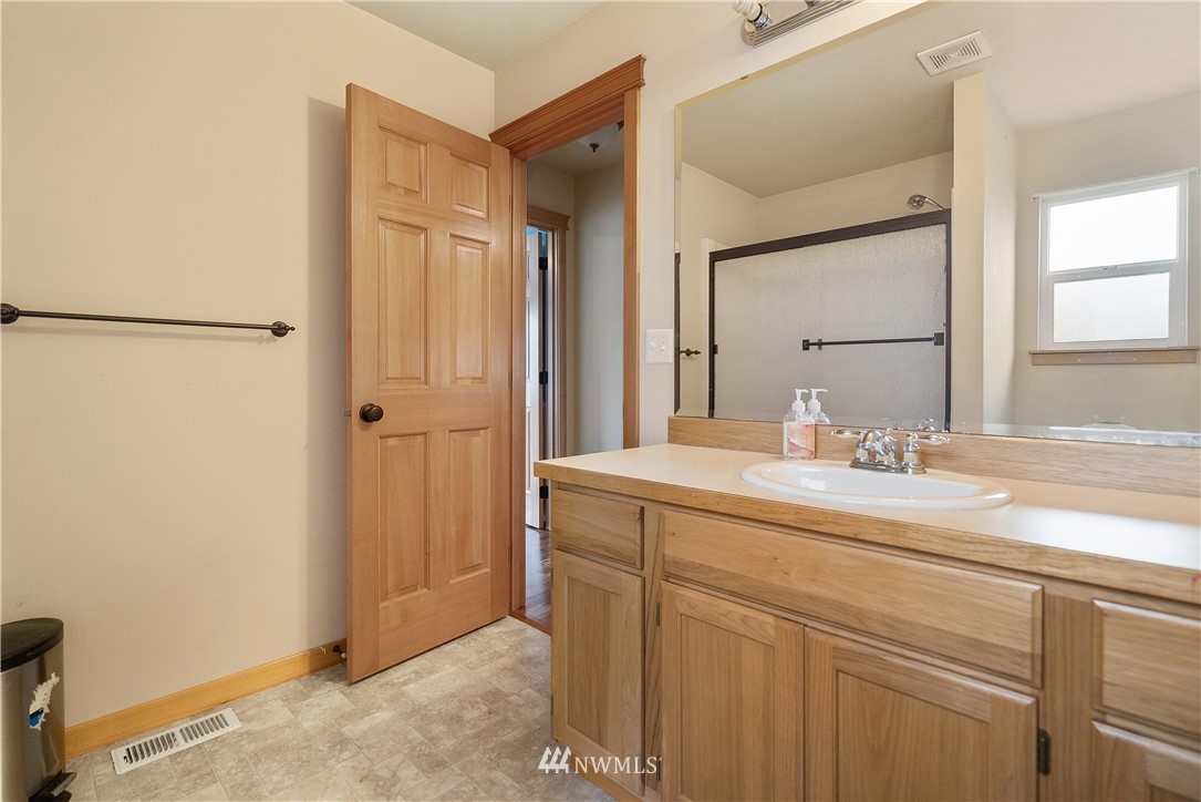 9404 James Road Southwest Rochester, WA 98579 - Photo 38 of 40 Gallery Image 38
