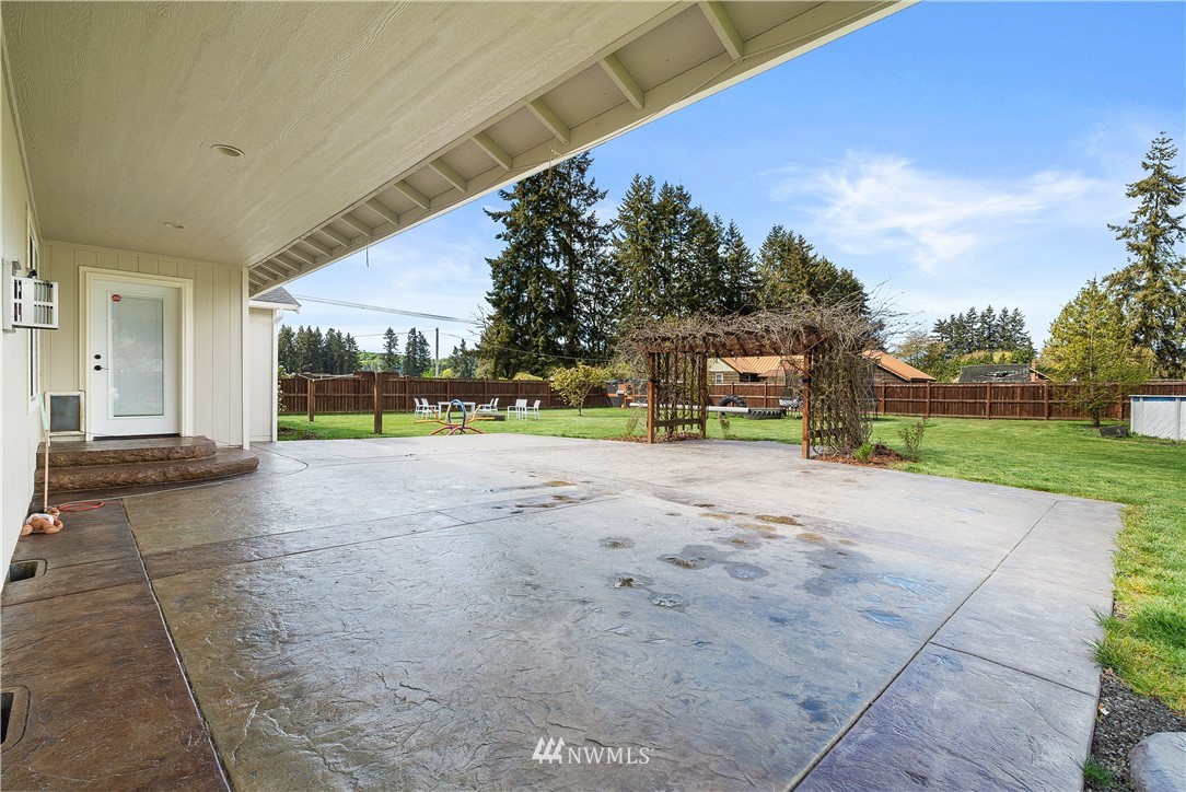 9404 James Road Southwest Rochester, WA 98579 - Photo 7 of 40 Gallery Image 7