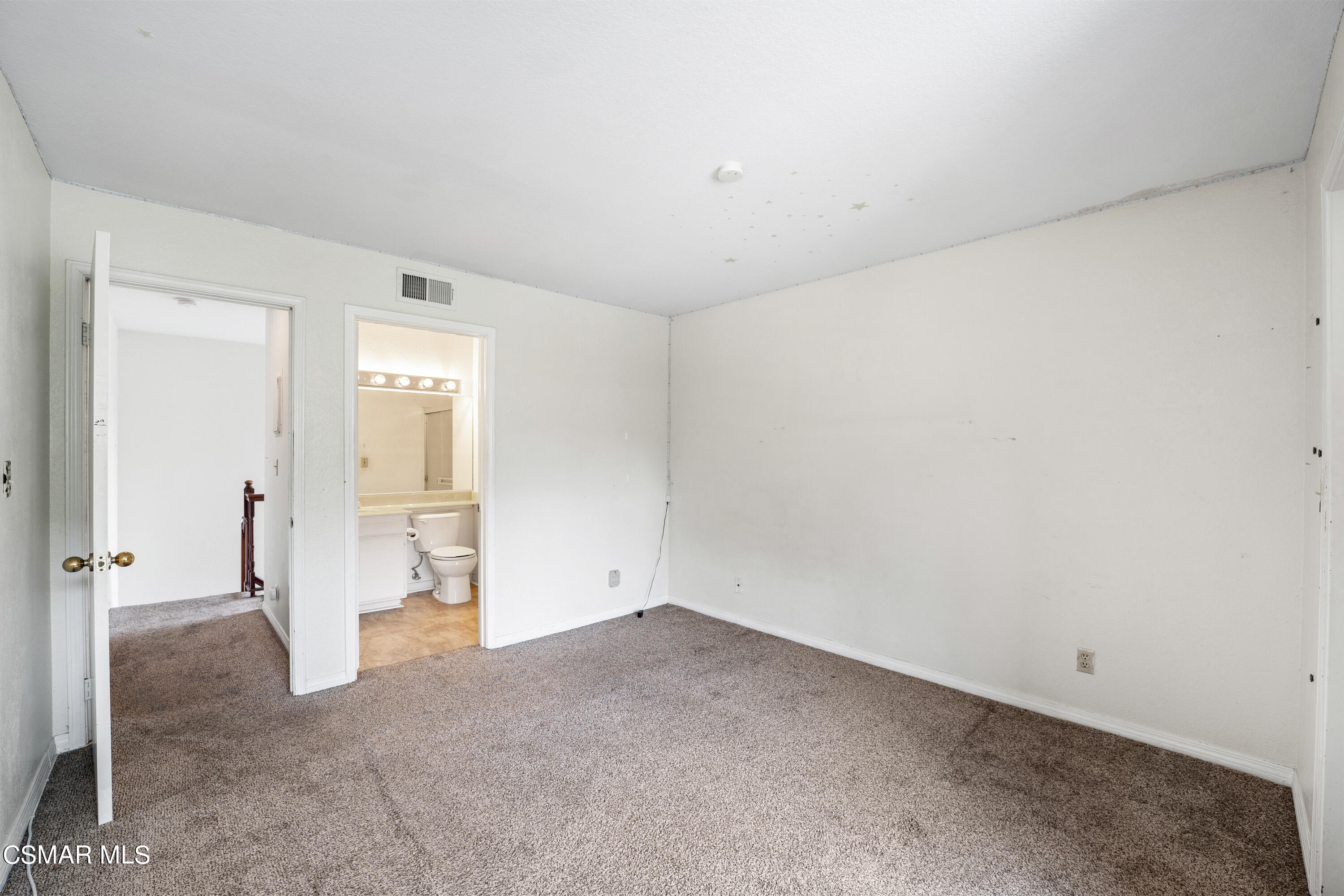 1866 Rory Lane, Unit 6 Simi Valley, CA 93063 - Photo 15 of 25 an empty room with an empty space