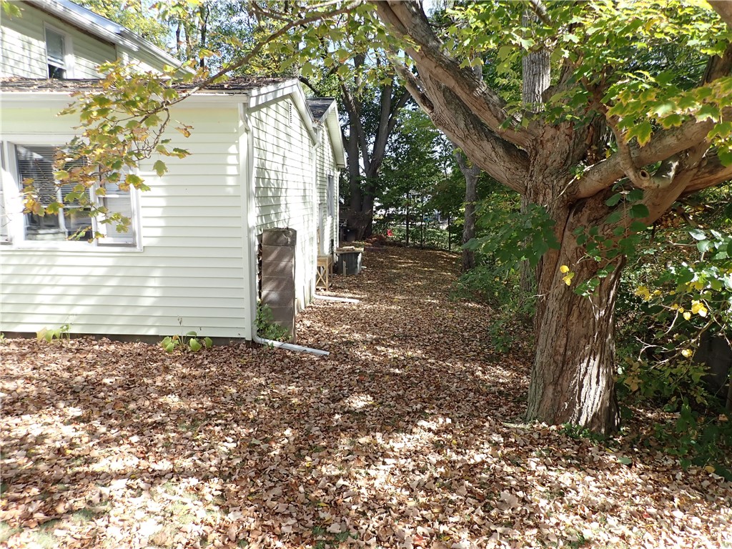 55 Eagle Street Mount Morris, NY 14510 - Photo 5 of 36