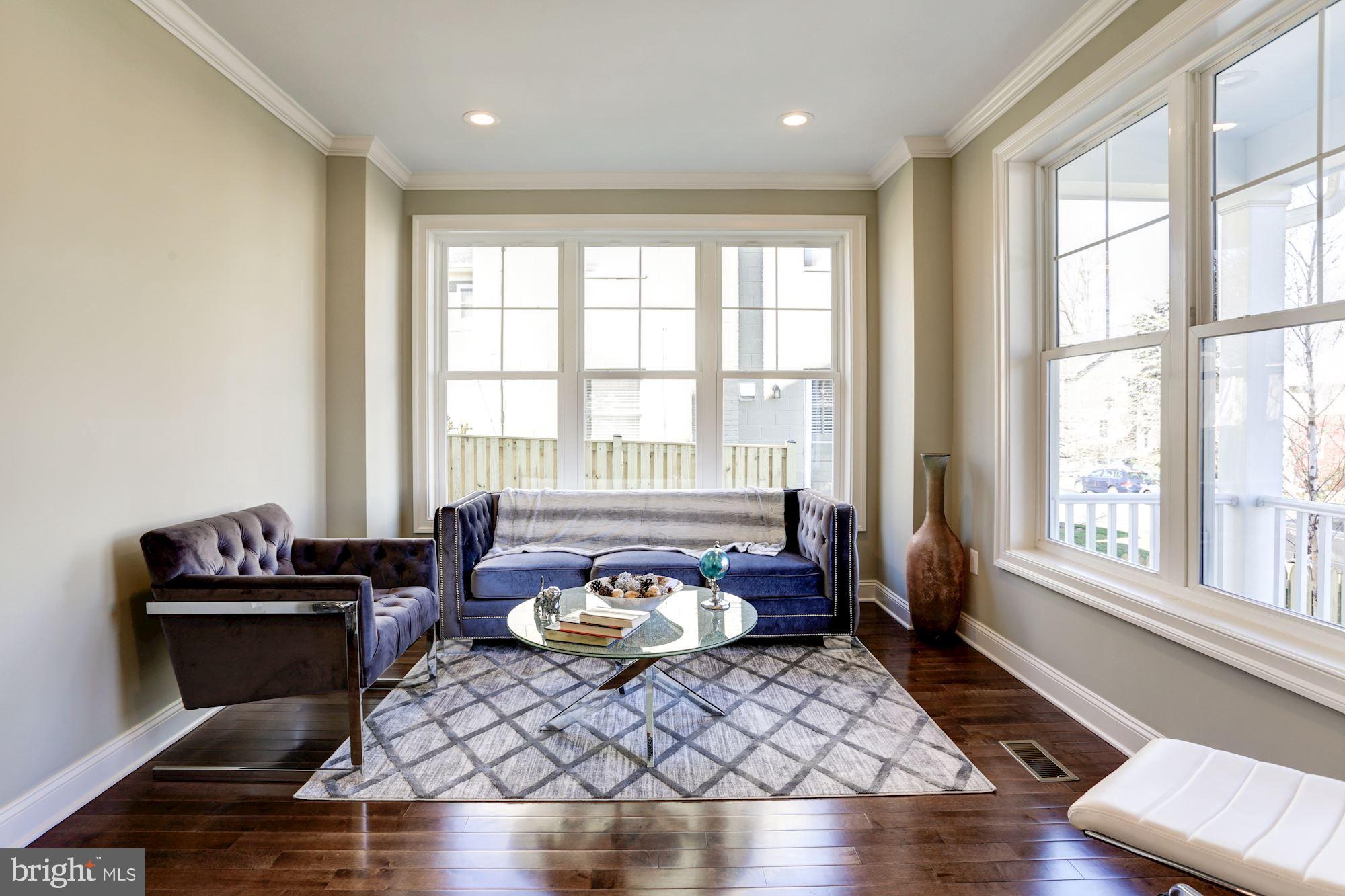 207 West Cameron Road Falls Church, VA 22046 - Photo 3 of 38 Living Room