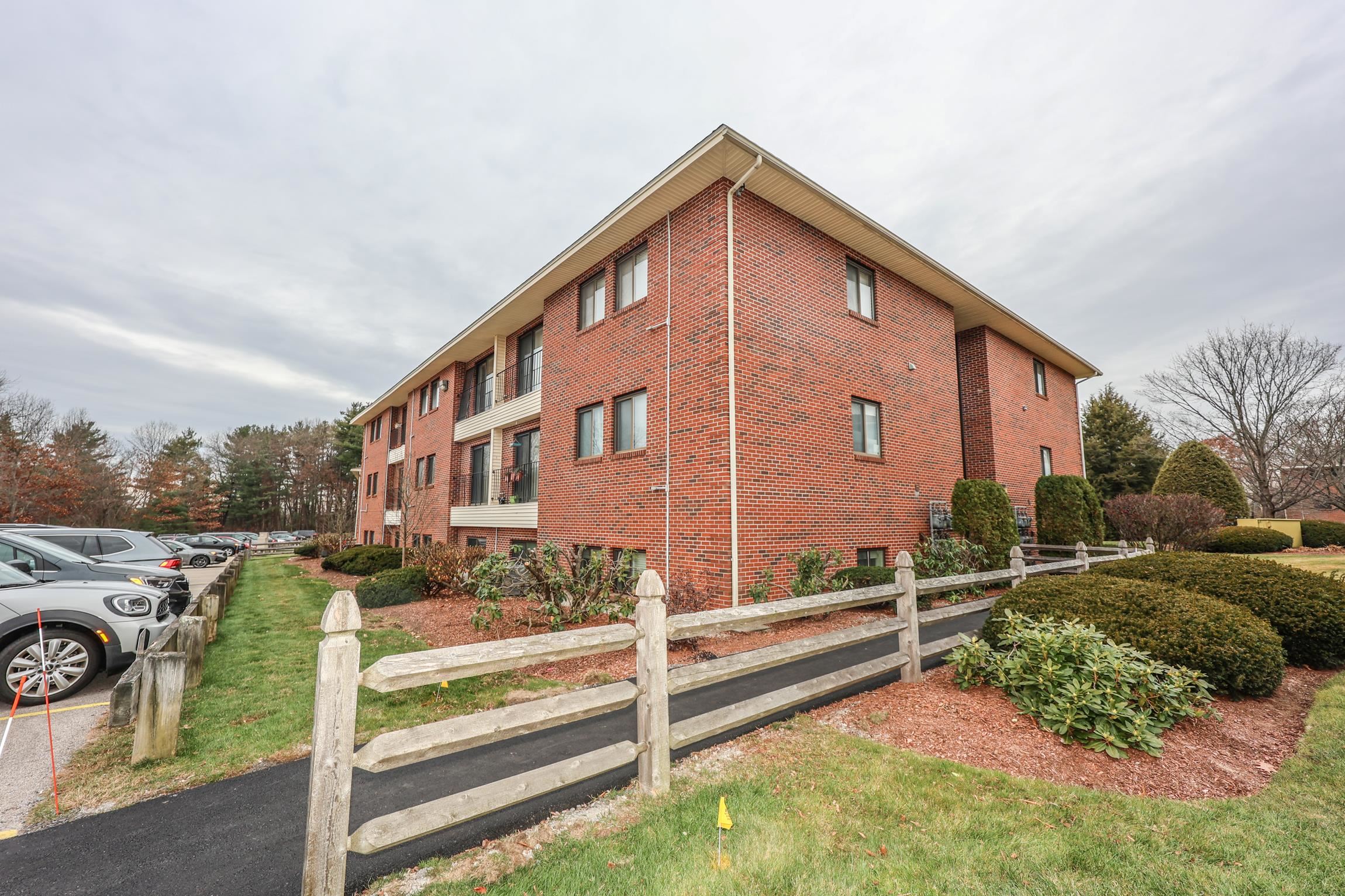 434 Abbott Farm Lane, Unit 434 Hudson, NH 03051 - Photo 16 of 17