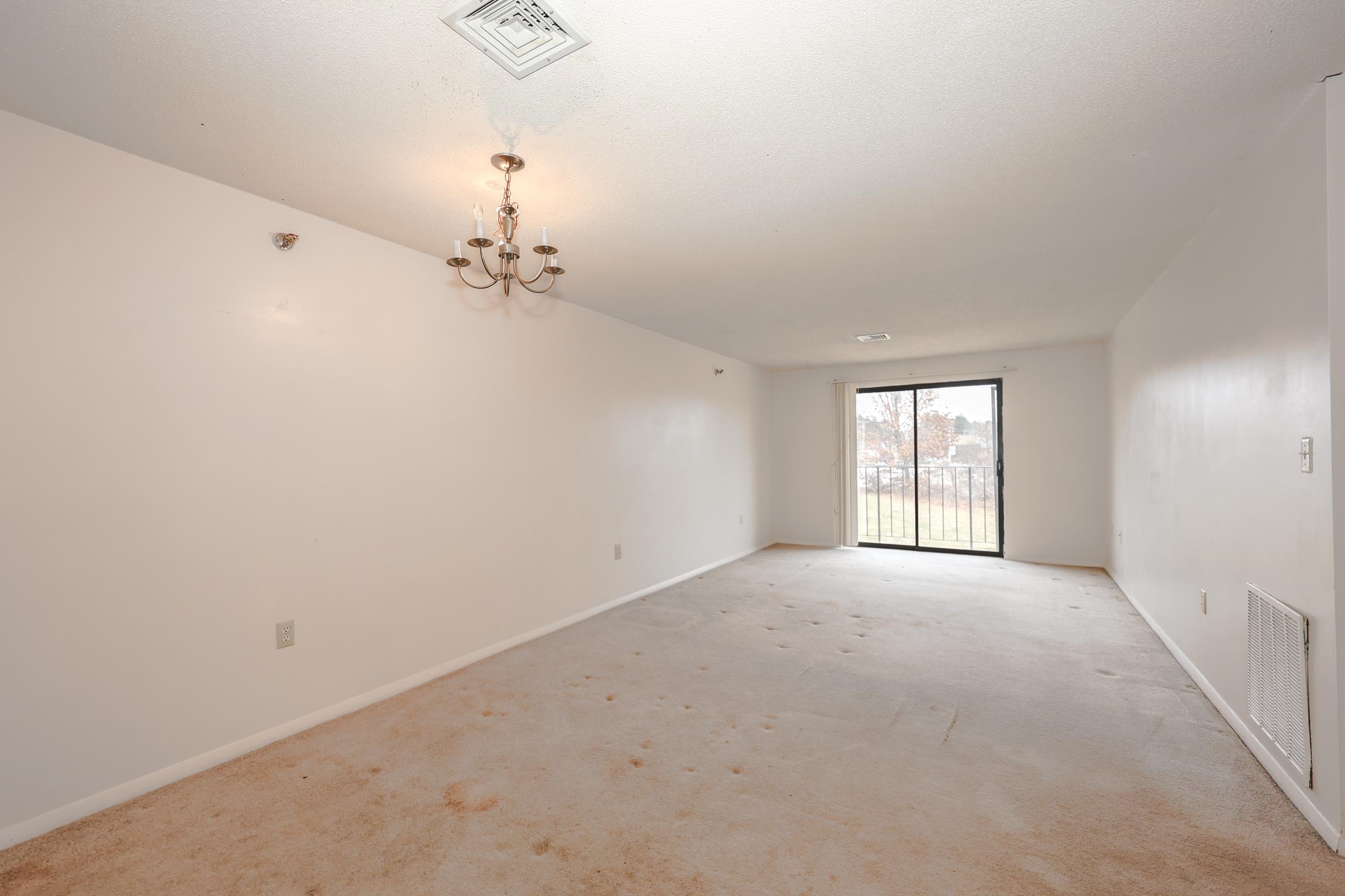 434 Abbott Farm Lane, Unit 434 Hudson, NH 03051 - Photo 7 of 17